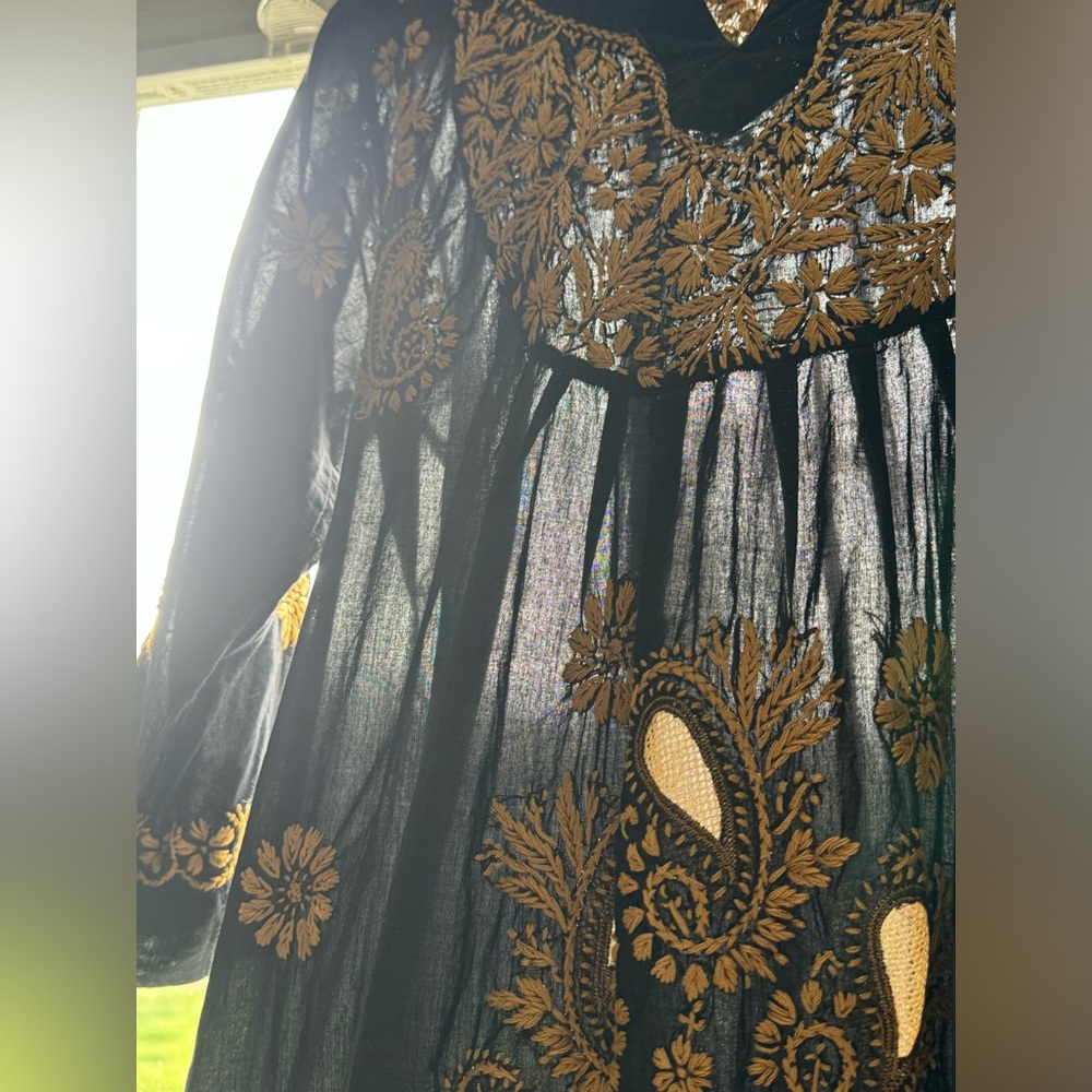 Durga 100%Cotton Black Gold Hand Embroidered Floral Print Beach Coverup Size Lg